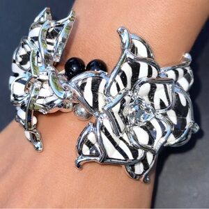 Zebra Enamel Flower Stretch Bracelet Silver Tone 6”